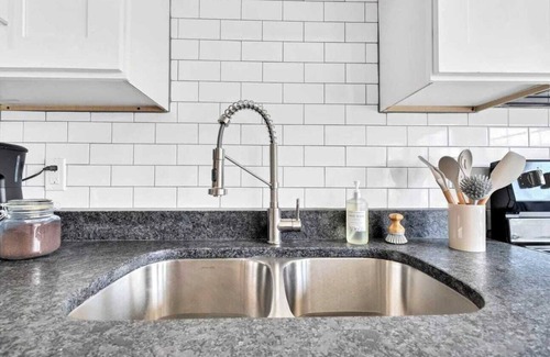 Germantown House | Cozy 2nd-Floor Home | Prime Location Bourbon Trail
