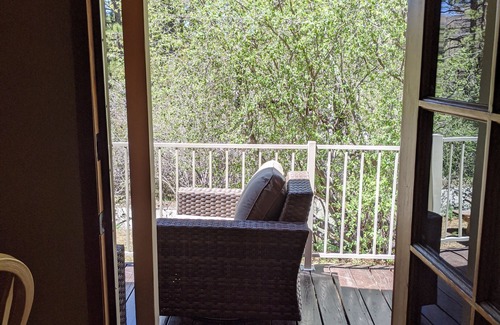 Moonridge House | Cozy 3 Bed, 1 Bath Cabin. 10 Dollars Pets Fee per Night