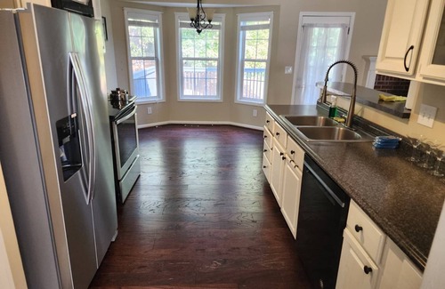 Woodstock Apartment | Cozy 3 Bedroom, 2 Bath Retreat in Woodstock