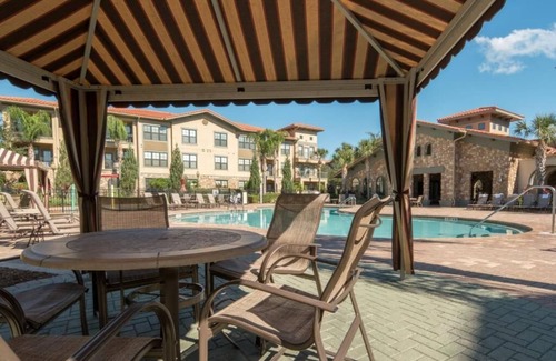Wellington Condo | Cozy 3 Bedroom 3 Bathroom Condo in Bella Piazza
