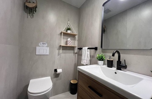Gowanus Apartment | Cozy 3-bedroom Apartment Brooklyn