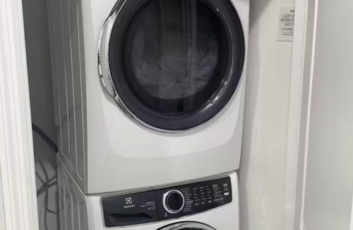 Paterson Apartment | Cozy 3-bedroom apartment in lovely Paterson with AC, WiFi