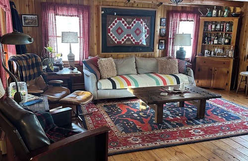 Indian Lake Cabin | Cozy 3-bedroom cabin in welcoming Indian Lake with WiFi/30 mins to Gore Mt
