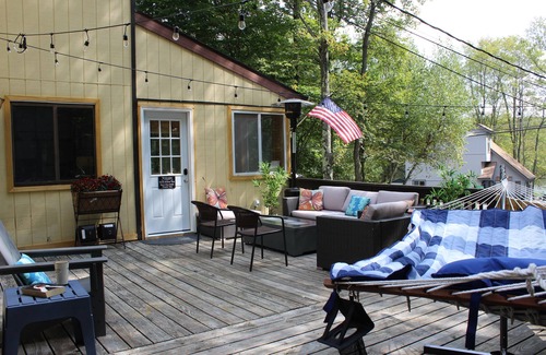 Thornhurst Cabin | Cozy 3-bedroom cabin in enchanting Pocono Lake with AC, WiFi