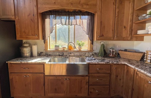 Rexford House | Cozy 3 bedroom cabin in rexford area