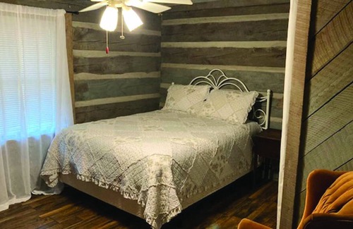 Tazewell Cabin | Cozy 3-bedroom cabin surrounded by nature