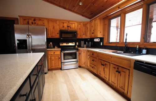 Crosslake Cabin | Cozy 3-bedroom cabin in charming Crosslake with WiFi and AC