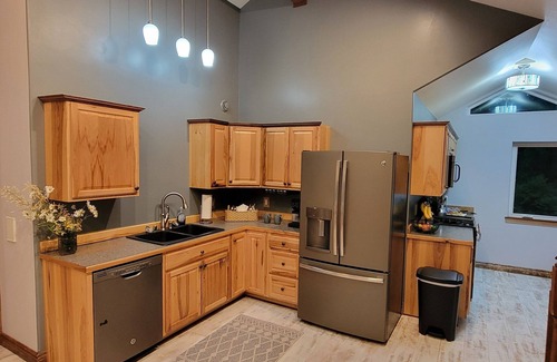 Seward House | Cozy 3-bedroom Family Friendly Home located 5 minutes from Seward.