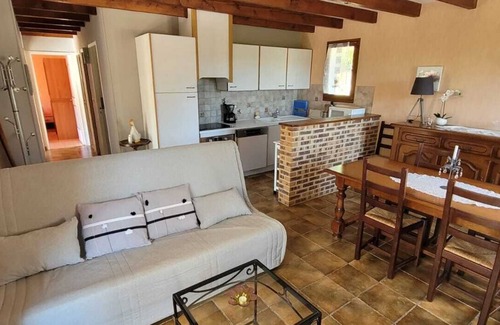 Lacapelle-Biron Villa | Cozy 3 bedroom villa with a swimming pool in village of Lacapelle Biron.