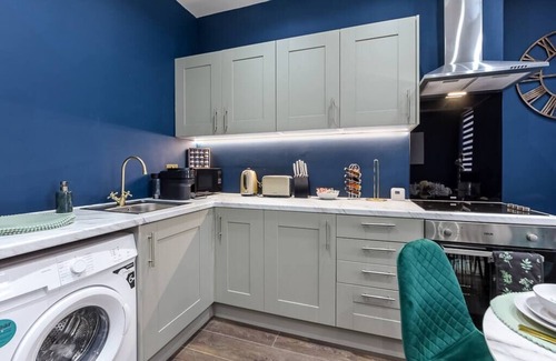 Peckham Rye Apartment | Cozy 3 Bedroom Flat in London!