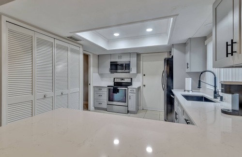 Orlando Hotel | Cozy 3-Bedroom Home 4-Minutes from Universal Studios