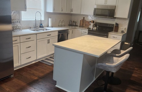 Indianapolis House | Cozy 3-bedroom house near Lucas Oil Stadium in downtown Indianapolis.