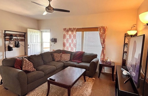 Springer House | Cozy 3 bedroom house in peaceful location