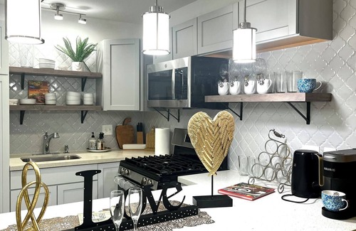 Katy House | Cozy 3-bedroom house in Old Katy Town