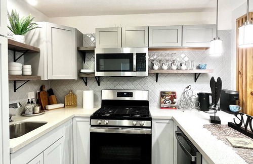 Katy House | Cozy 3-bedroom house in Old Katy Town