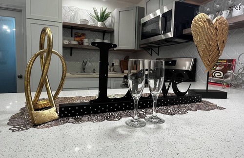 Katy House | Cozy 3-bedroom house in Old Katy Town