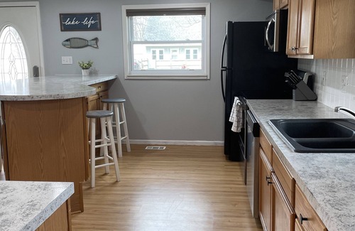 Lexington House | Cozy 3 bedroom Lake house