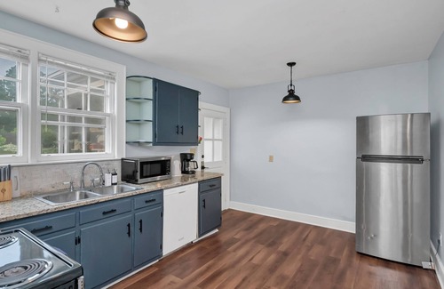 Rosewood House | Cozy 3-bedroom townhome in charming Columbia with WiFi, AC