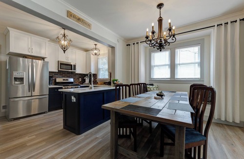 North Charleston House | Cozy 3 Bedroom Retreat in the Heart of Park Circle
