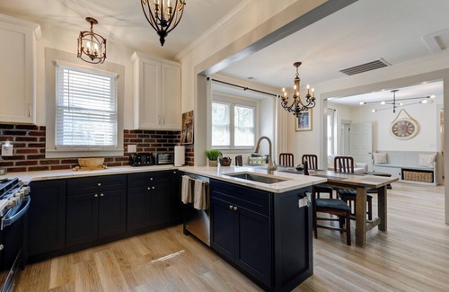 North Charleston House | Cozy 3 Bedroom Retreat in the Heart of Park Circle