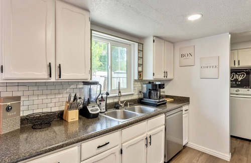 North Salt Lake House | Cozy 3-bedroom in delightful North Salt Lake