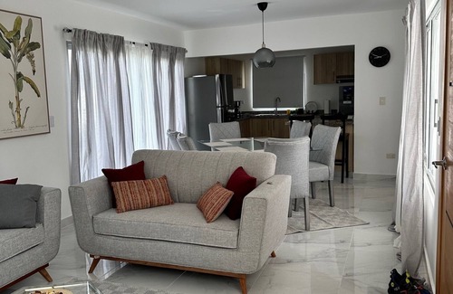 Punta Cana Villa | Cozy 3 bedroom Villa w/A/C & Pool in the heart of Punta Cana. 24hr Security