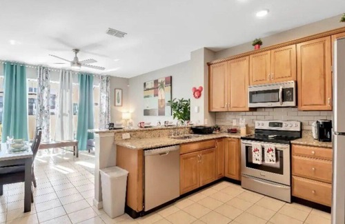 Windsor Palms House | Cozy 3 Bedroom Villa Just 4 Miles from Disney - Sleeps 7