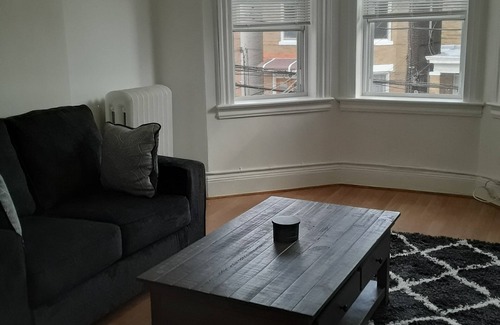 West New York Apartment | Cozy 3 BR for U Near Manhattan View, 15 Min to NYC