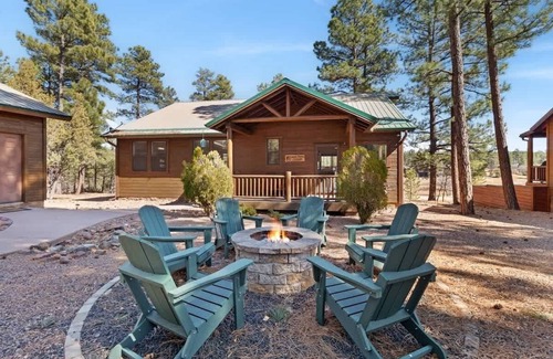 Torreon House | Cozy 3-BR Home | Pool Table | Grill | Fire Pit