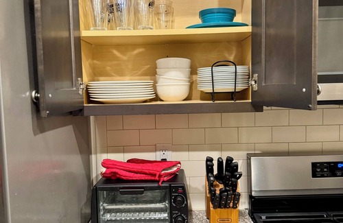 Durham House | Cozy 3-BR sleeps 6 South Durham UNC, min to Duke, RTP, Airport Master w King bed