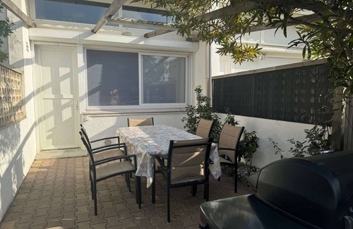 Port-la-Nouvelle House | Cozy 3-Room Mezzanine House, 80m from Beach, A/C Rooms, Terrace, 6 Sleeps, Close to Town Center