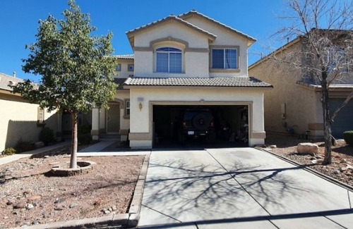 Rhodes Ranch House | Cozy 3 Rooms in a 4-room House - Convenient and Comfortable!