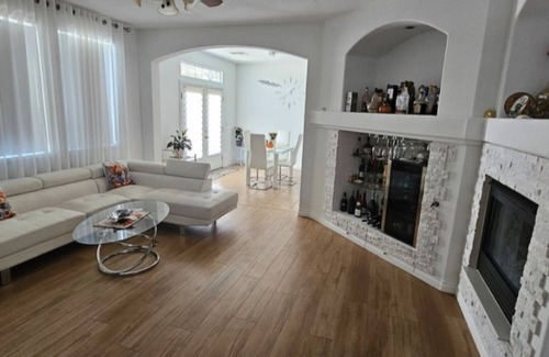 Rhodes Ranch House | Cozy 3 Rooms in a 4-room House - Convenient and Comfortable!