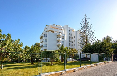 Guadalmina Apartment | Cozy 3bd in Guadalmina. Los Flamencos Terrace