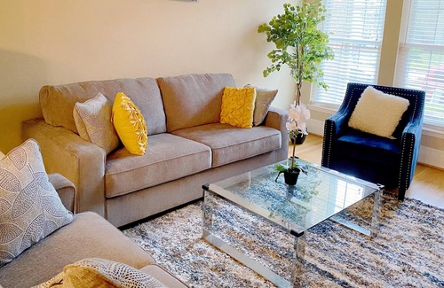 Nassau Bay House | Cozy 3BR/ 2.5BA | 0.2mile NASA & Seapark