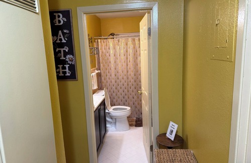 Brownsville House | Cozy 3BR-2BA Home – Quiet Neighborhood, Perfect for Work or Relaxationn