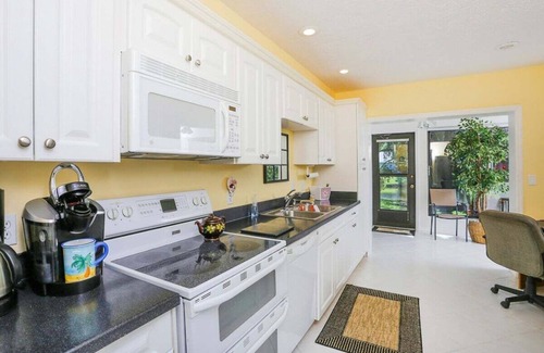 Myrtle Trace House | Cozy 3BR/2BA Lakeside Villa Close To Area Beaches - Happy Trails