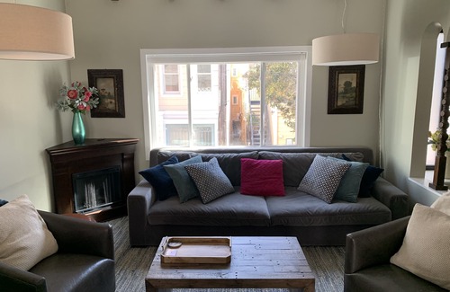 Pacific Heights House | Cozy 3BR Cottage in Pacific Heights
