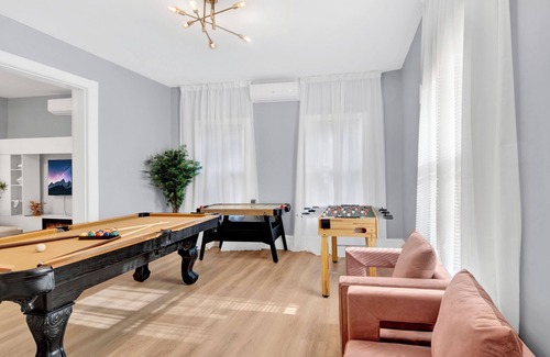 Bryn Mawr House | Cozy 3BR Home w/Game Room