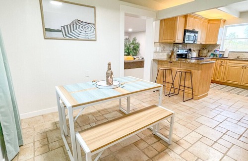 Grove City House | Cozy 3BR Pool Home Minutes from Beaches!