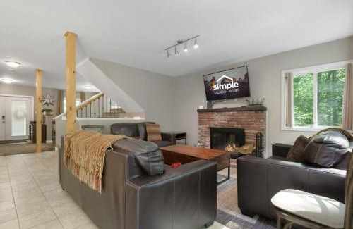 Killington House | Cozy 3BR Retreat Near Killington Resort - Fireplace, Pet Friendly