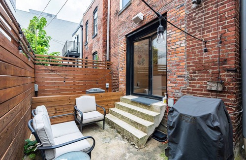 Shaw House | Cozy 3BR Townhouse - Heart of Washington DC