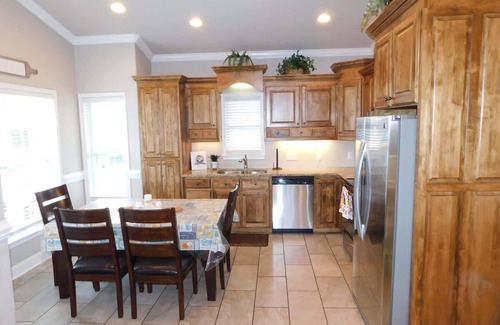 Surfside Beach House | Cozy 3BR w/Outdoor Lounge | Pet-Friendly | Site 1288