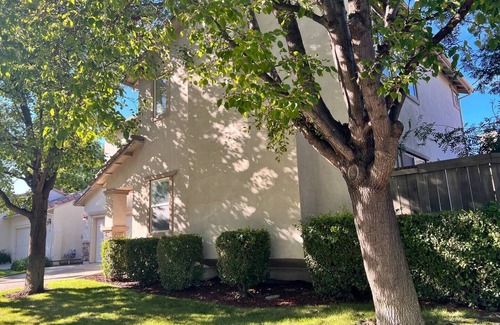 Regency Park House | Cozy 4 bedroom 3 bath home away from home