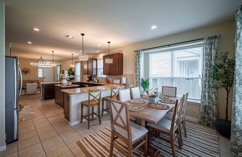 Katy House | Cozy 4-bedroom house with Lakeview in the heart of Katy