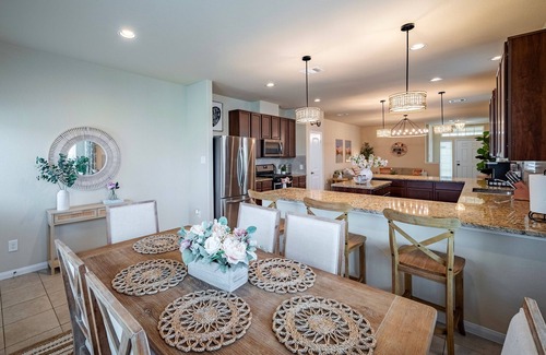 Katy House | Cozy 4-bedroom house with Lakeview in the heart of Katy