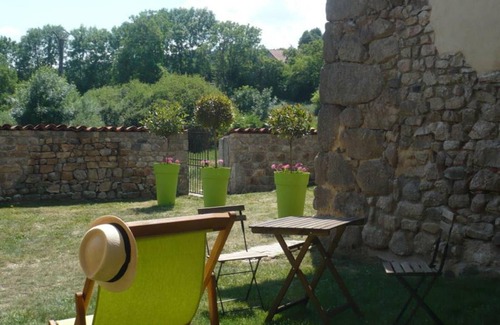 Palogneux Cottage | Cozy 4-person cottage, Monts du Forez nature