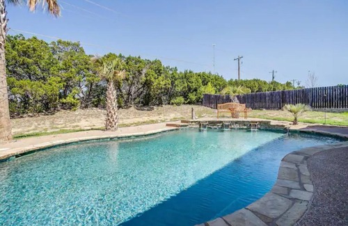 Granbury House | Cozy 4B/2B & Game Room, Minutes from Downtown