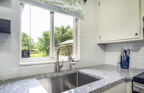 Orange Park House | Cozy 4Bd 2.5Bth 35 min from beach & 28 min to Mayo