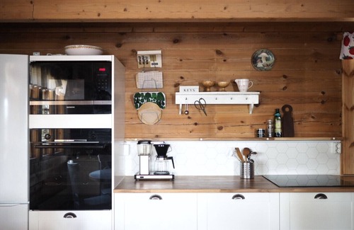 Asikkala Apartment | Cozy 4BR Lakeside Cottage with Sauna & Outdoor Grill